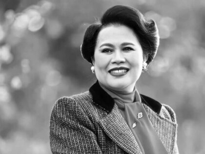 ธ สถิตในดวงใจตราบนิรันดร์
